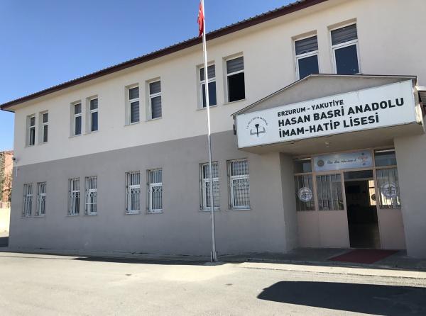 Hasan Basri Anadolu İmam Hatip Lisesi Fotoğrafı